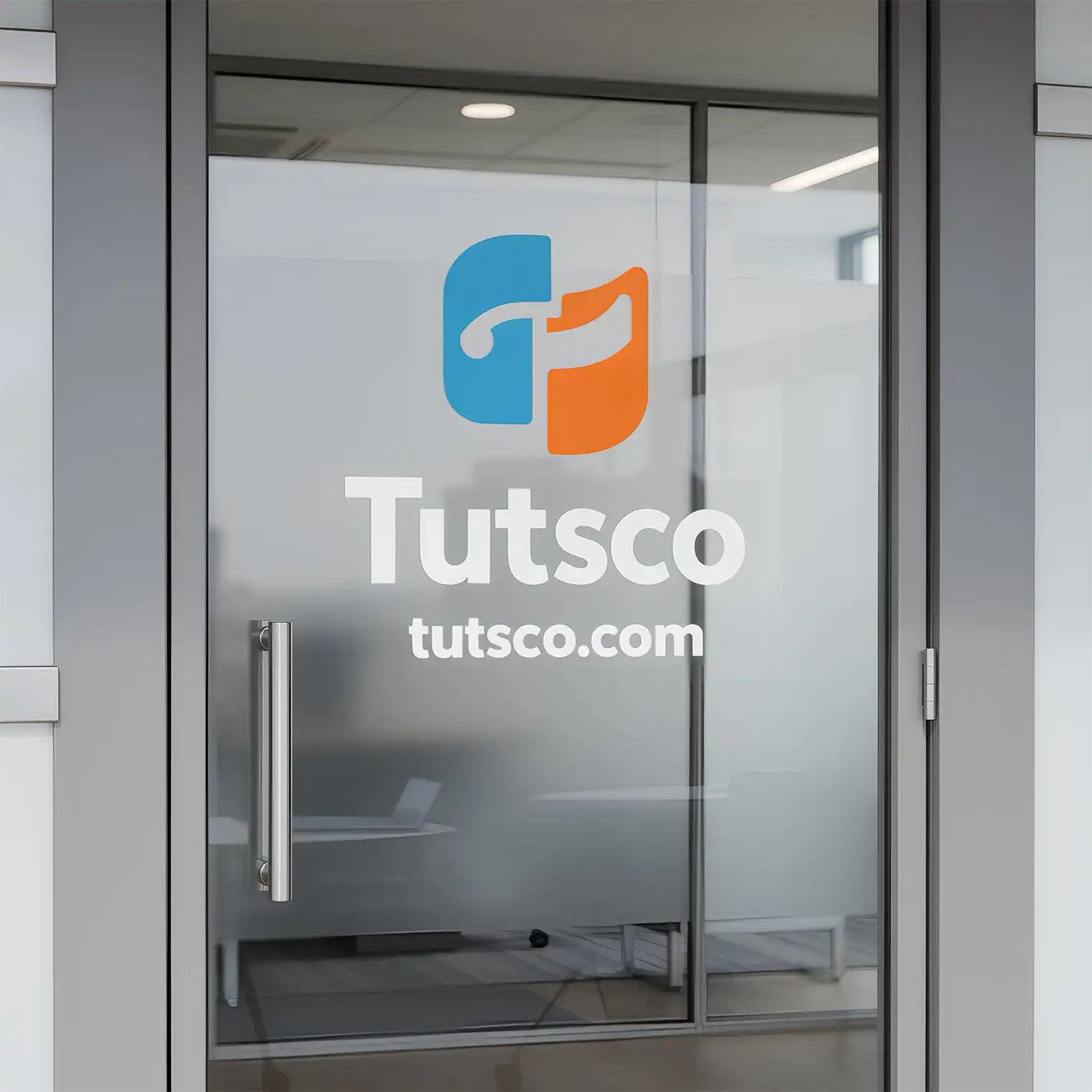 tutsco_com-mockup-door