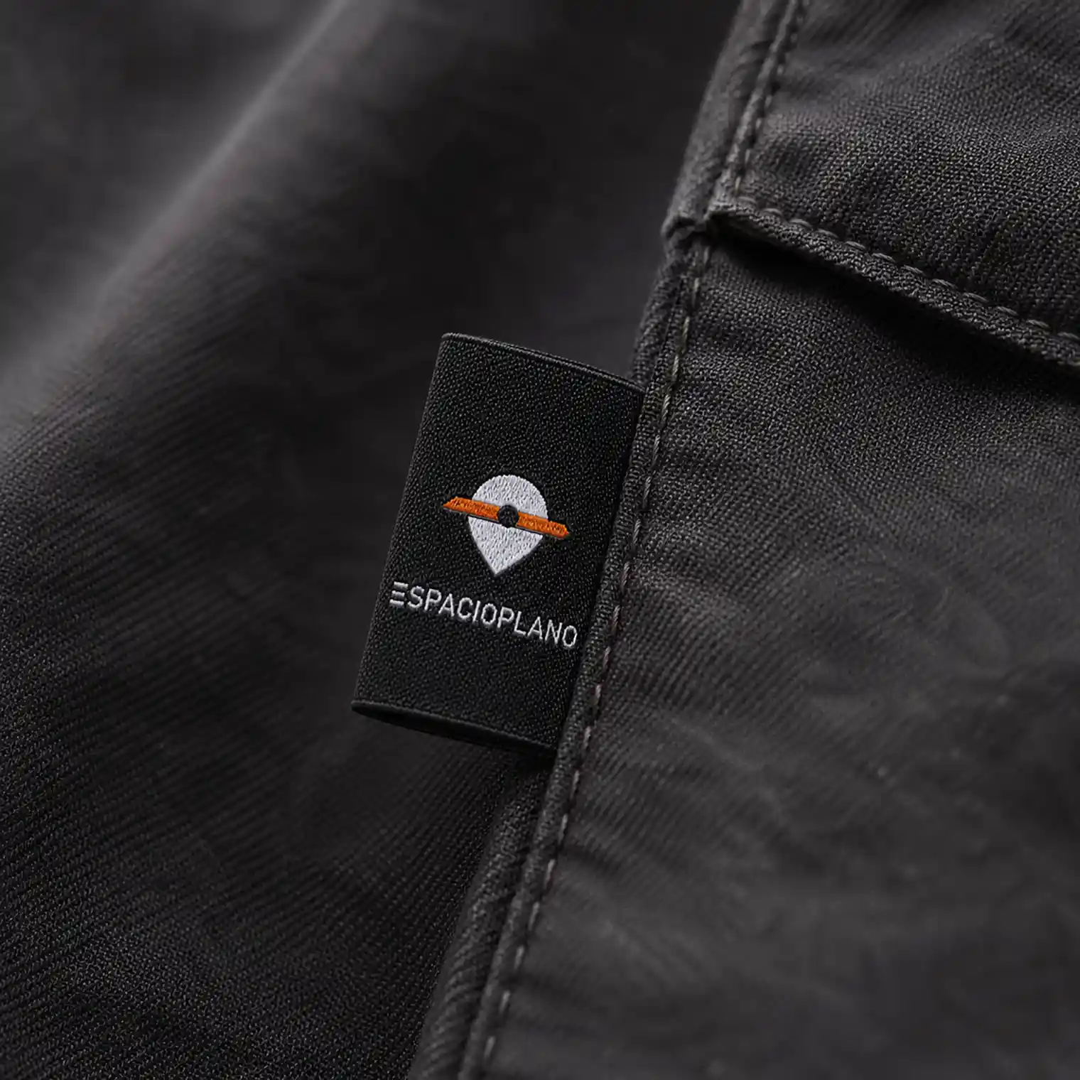 espacioplano_com-mockup-label